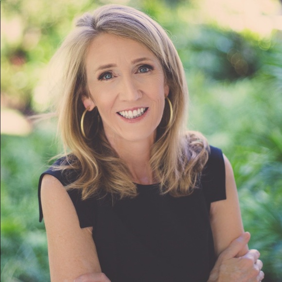 Meet your Posher, Whitney - Picture 1 of 1